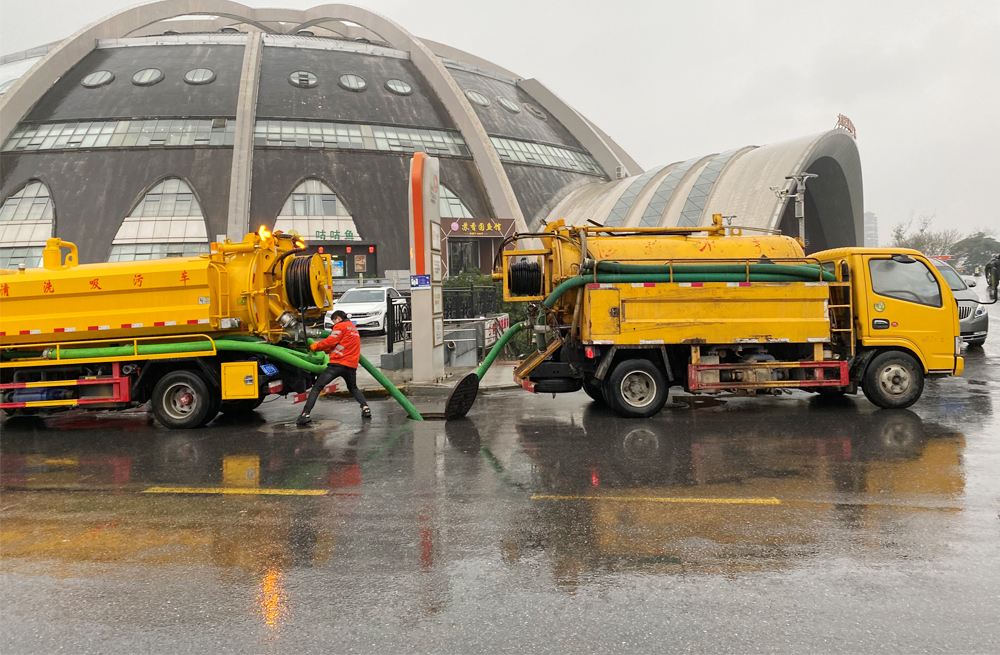 271曹后商场管道清淤